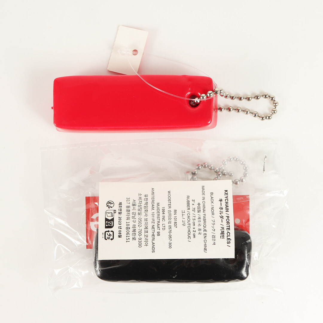 新品 Supreme シュプリーム ブランドロゴ パフィー キーチェーン 新品 Supreme シュプリーム ブランドロゴ パフィー キーチェーン