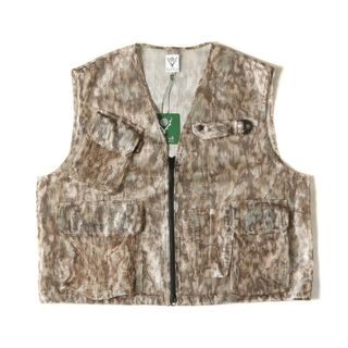 新品 south2 west8 サウスツー ウエストエイト ベスト サイズ:M 24SS メッシュ フィッシングベスト BUSH TREK VEST HEAVYWEIGHT MESH アウトドア マルチポケット ベージュ系 迷彩 トップス 日本製【メンズ】(ベスト)