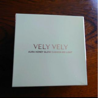 VELY VELY - 新品♥VELY VELY♥ツヤ肌クッションファンデ 21号(ライト)