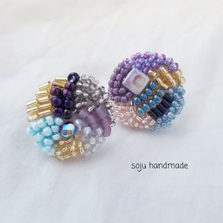 カラフルピアス　ビーズ刺繍　ピアス(ピアス)