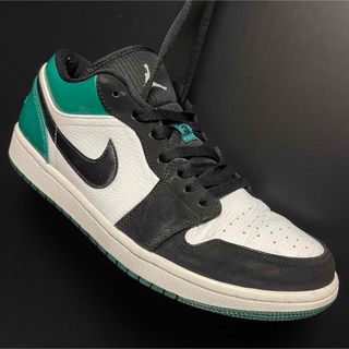 ナイキ(NIKE)のNIKE AIR JORDAN 1 LOW SE  MYSTIC GREEN(スニーカー)