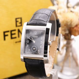 FENDI - ほぼ未使用品【新品電池】FENDI 7000G/動作良好 美品 スモセコ 正規品