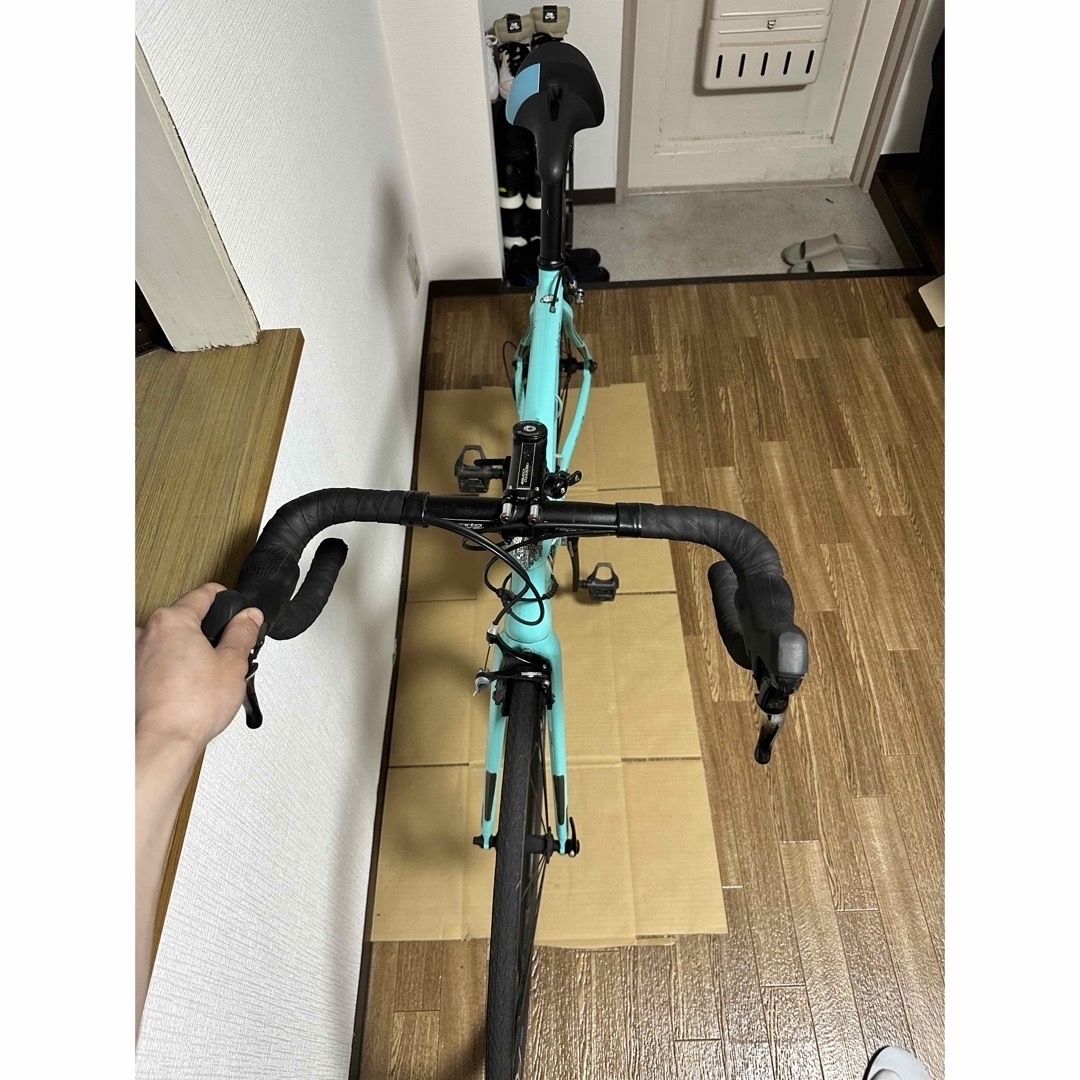 Bianchi - Bianchi IntensoロードバイクカーボンSHIMANO 105の Bianchi - Bianchi IntensoロードバイクカーボンSHIMANO 105の