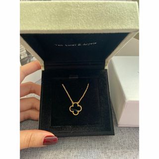 ヴァンクリーフアンドアーペル(Van Cleef & Arpels)のヴァンクリーフ&アーペル　ヴィンテージアルハンブラ　ネックレス　オニキス　YG(ネックレス)