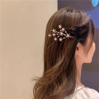 【人気】新作　ヘアピン　髪留め　ヘアアクセ　ゴールド　星　二次会　アレンジ　式(ヘアピン)