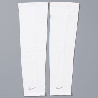 NIKE - 新品未使用 ナイキ アームカバー スウッシュ ランニングスリーブ L/XL 白