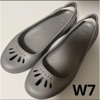 クロックス(crocs)の極美品　CROCS マリンディ(サンダル)