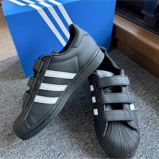 アディダス(adidas)のadidas アディダス スニーカー ブラック 23.5cm(スニーカー)