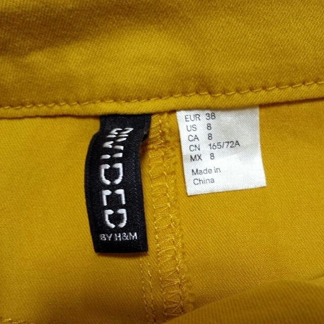 H&M(エイチアンドエム)のH&M カラースカート yellow レディースのスカート(ミニスカート)の商品写真