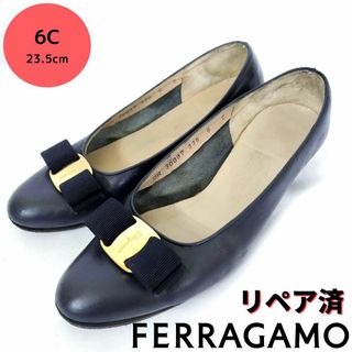 サルヴァトーレフェラガモ(Salvatore Ferragamo)のサルヴァトーレ・フェラガモ【Ferragamo】ヴァラ パンプス 紺色(ハイヒール/パンプス)