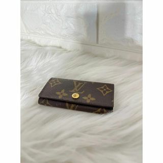 ルイヴィトン(LOUIS VUITTON)の【美品】ルイ・ヴィトン ミュルティクレ4 キーケース M62631(キーケース)