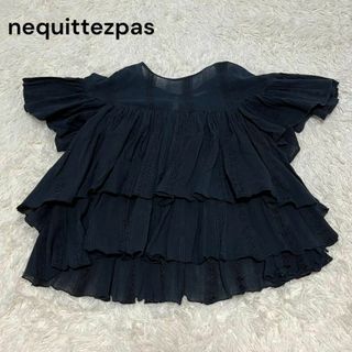 ne Quittez pas - nequittezpas ヌキテパ ティアード　ブラウス　半袖　ネイビー