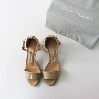 マノロブラニク(MANOLO BLAHNIK)の美品 マノロブラニク Manolo Blahnik パテント サンダル 35（22cm）/ベージュ くつ 靴【2400013887465】(サンダル)