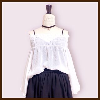 シフォンオフショルダーカットソー　White　M　ガーリー　カジュアル(カットソー(長袖/七分))