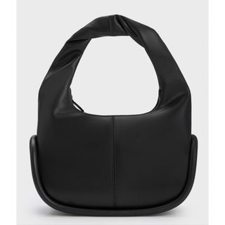 チャールズアンドキース(Charles and Keith)のチャールズ&キース　ツイストハンドル ホーボーバッグ （Black）(ハンドバッグ)