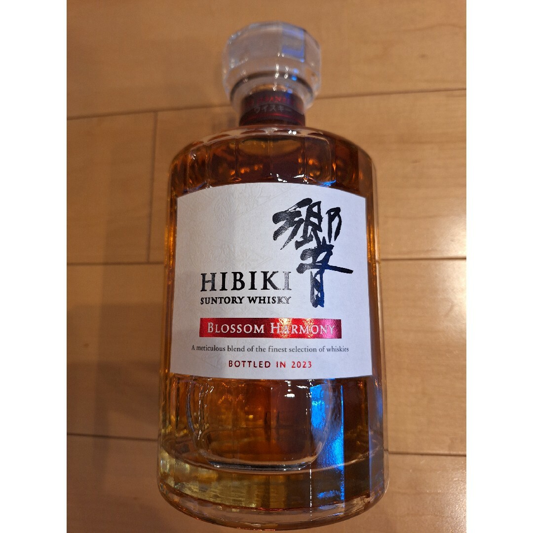 サントリー 響 blossom harmony2023 700ml 酒 サントリー 響 blossom harmony2023 700ml 酒