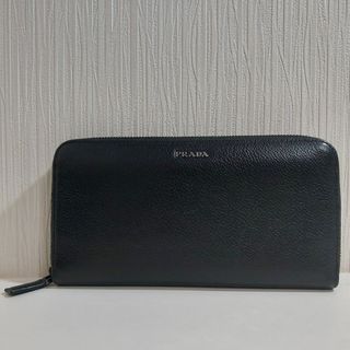 プラダ(PRADA)のプラダ メタルロゴ ラウンドファスナー長財布 レザー ブラック 2ML317(長財布)