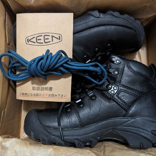 キーン(KEEN)のキーン ピレニーズ 1026848 レディースシューズ　22.5cm UK3(登山用品)