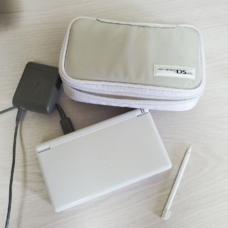 ニンテンドーDS(ニンテンドーDS)のニンテンドー Nintendo DS Lite 本体　ホワイト(携帯用ゲーム機本体)