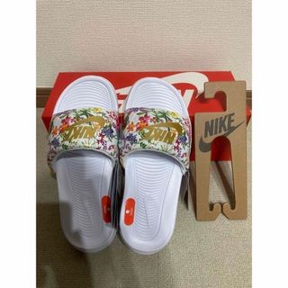 NIKE - 【新品】23cm ナイキ ビクトリーワン 花柄