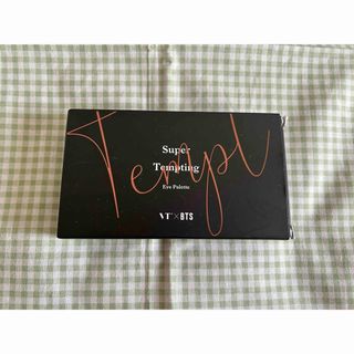 ブイティー(VT)のVT X BTS Super Tempting Eye Palette(アイシャドウ)