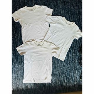 ユニクロ(UNIQLO)のUNIQLO★白Tシャツ★3枚セット(Tシャツ(半袖/袖なし))