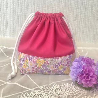 お弁当袋(裏布あり)✾ ピンク　リバティ　花柄　お花(外出用品)