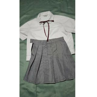 Ju805     特選サービス品    制服3点    超ミニ  コスプレに