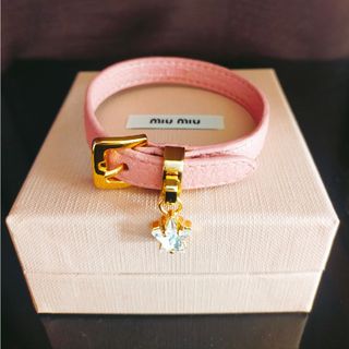 miumiu - 【ほぼ新品】MiuMiu（ミュウミュウ）マドラスレザークリスタル付ブレスレット