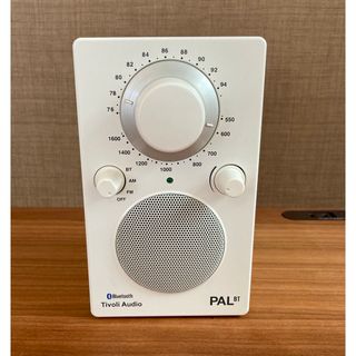 チボリオーディオ(Tivoli Audio)のTIVOLI AUDIO PAL BT WHITE Bluetoothワイヤレス(スピーカー)