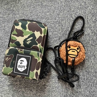 タカラジマシャ(宝島社)のBAPE KIDSじゃばら式CAMOスマホショルダー&マイロコインケースバッグ(その他)