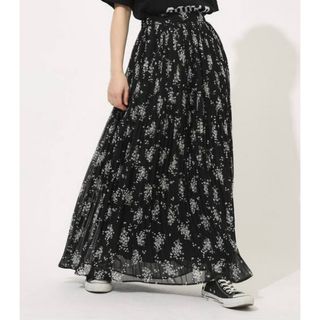 【AZUL by moussy】PEDICEL PLEATE SKIRT 花柄