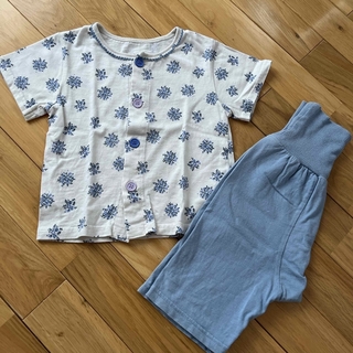 シマムラ(しまむら)の女の子　夏　しまむら　ボタン　パジャマ　半袖　水色　花柄　90(パジャマ)