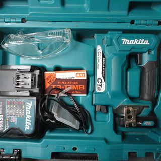 Makita - マキタ 10.8V 1.5Ah 充電式タッカ マキタ ST313DSH