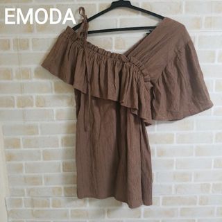 EMODA - EMODA アシメントリーオフショルダートップス