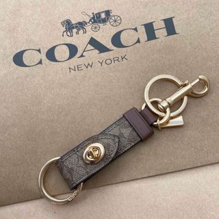 コーチ(COACH)のキーケース　キーホルダー　キーリング　タン　ゴールド(キーホルダー)