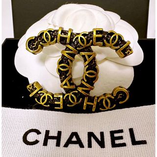 シャネル CHANEL ヴィンテージ ボタン ブローチ ゴールド