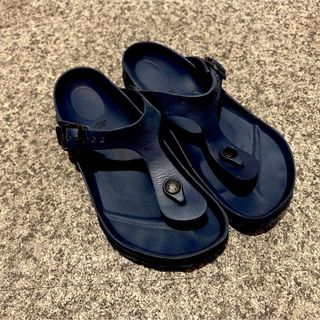 BIRKENSTOCK - BIRKENSTOCK ネイビーサンダル ギゼ　海川水遊びに最適なビーチサンダル