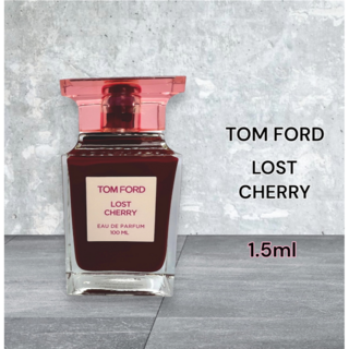 トムフォード(TOM FORD)のTOMFORD　トムフォード　ロストチェリー　1.5ml　香水　サンプル(ユニセックス)