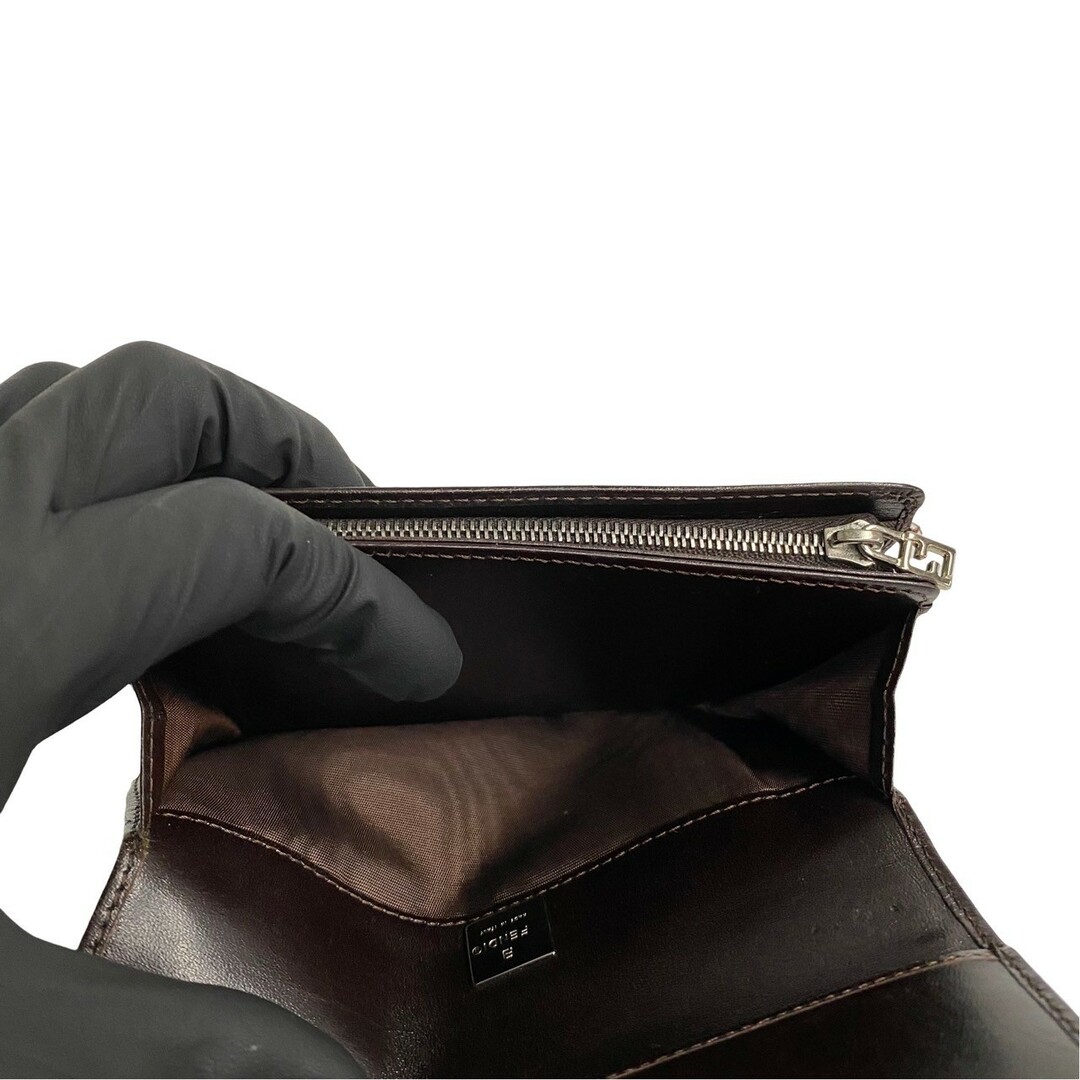 極 美品 FENDI フェンディ ズッカ FF ロゴ レザー 本革 キャンバス 二つ折り 財布 ミニ コンパクト ウォレット ブラウン 茶 97392 極 美品 FENDI フェンディ ズッカ FF ロゴ レザー 本革 キャンバス 二つ折り 財布 ミニ コンパクト ウォレット ブラウン 茶 97392