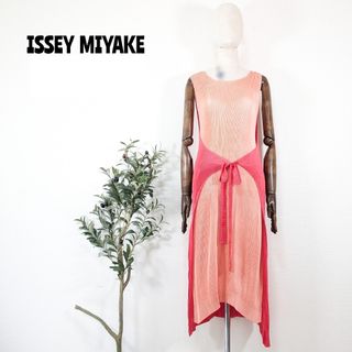 プリーツプリーズイッセイミヤケ(PLEATS PLEASE ISSEY MIYAKE)の★ ISSEY MIYAKE プリーツプリーズ ★ プリーツ エプロンワンピース(ロングワンピース/マキシワンピース)