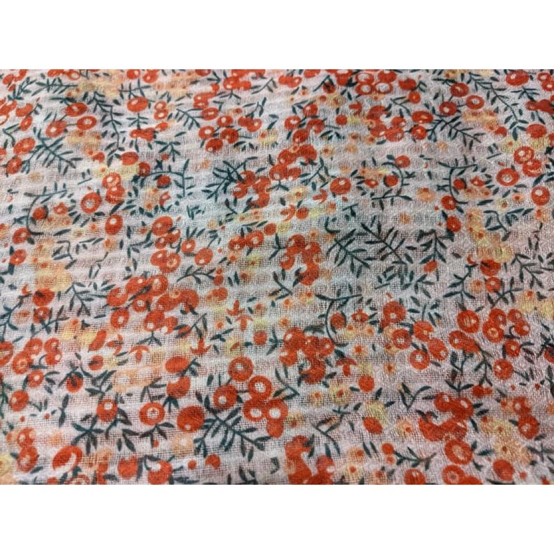 ストール オレンジ系 ボタニカル 花柄 日焼け防止 スクエア 多用途 スカーフ  レディースのファッション小物(ストール/パシュミナ)の商品写真