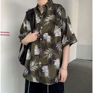 3999円○XL 総柄 ボタニカル柄 ビッグシルエット シャツ カーキ(Tシャツ/カットソー(半袖/袖なし))