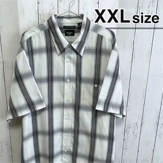 シャツ(shirts)のUSA古着　HAGGAR　半袖シャツ　ドレスシャツ　XXL　チェック柄　ホワイト(シャツ)