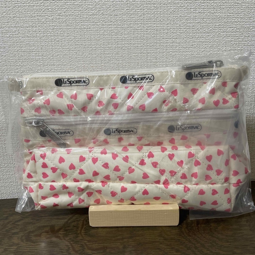 限定⭐︎完売品】レスポートサック 神崎恵 コーラルハートキルト 限定⭐︎完売品】レスポートサック 神崎恵 コーラルハートキルト