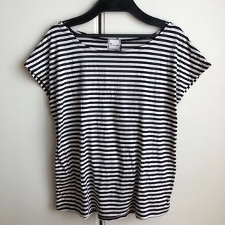 ティアラ(tiara)の新品＊Tiara バックリボン ボーダーカットソー(Tシャツ(半袖/袖なし))