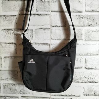 アディダス　adidas　ショルダーバッグ　ブラック　16×19×8.5cm(リュック/バックパック)