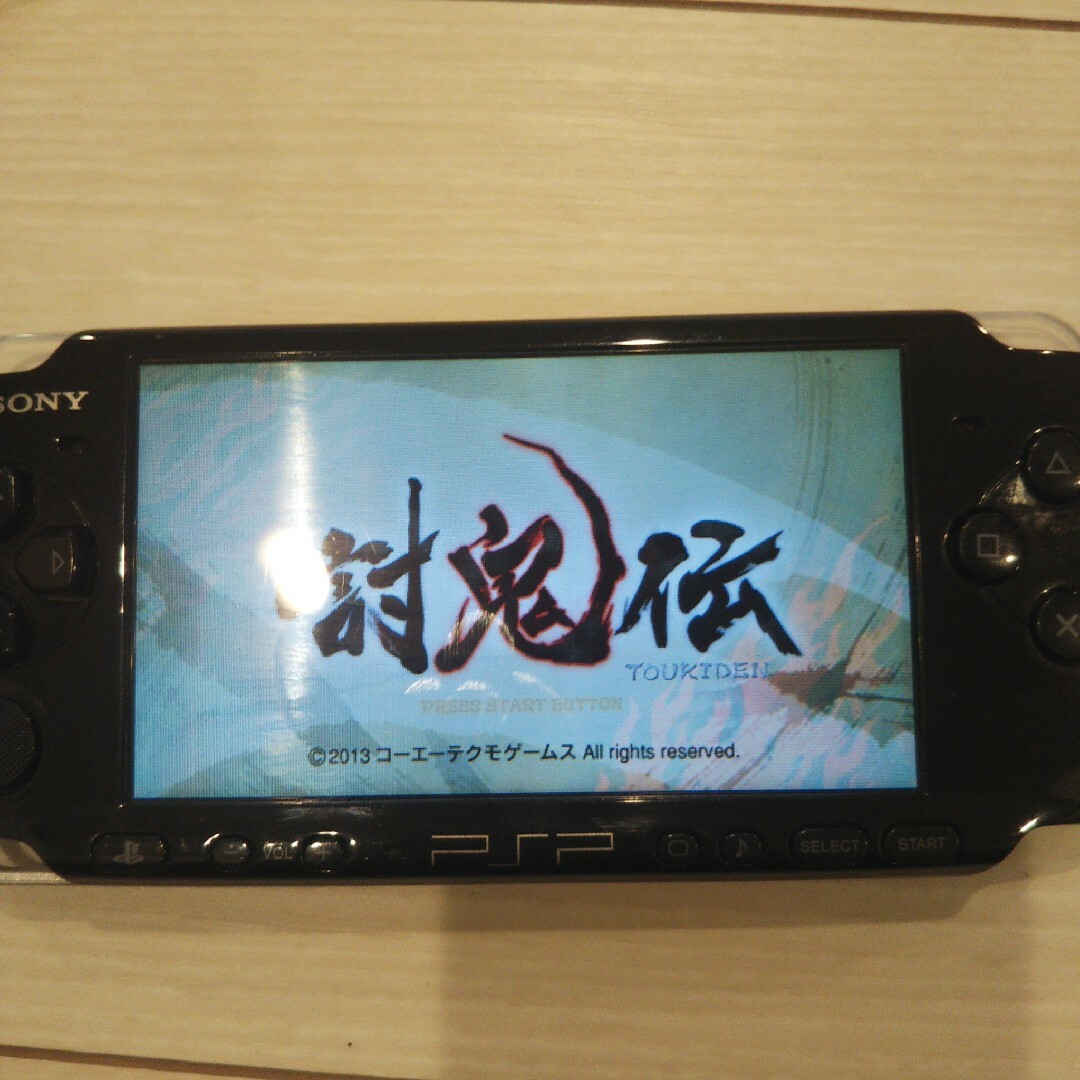 良品 psp3000本体 黒。純正バッテリー、ゲーム、メモリー、充電器付き♪ ゲームソフト/ゲーム機本体 良品 psp3000本体 黒。純正バッテリー、ゲーム、メモリー、充電器付き♪ ゲームソフト/ゲーム機本体