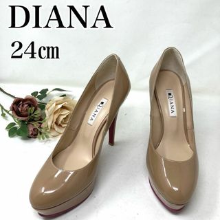 ダイアナ(DIANA)の★美品★DIANA パンプス アーモンドトゥ エナメル 厚底 ハイヒール 24㎝(ハイヒール/パンプス)