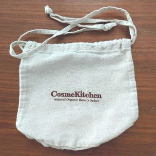 コスメキッチン(Cosme Kitchen)のコスメキッチン CosmeKitchen 生成り 巾着袋(旅行用品)